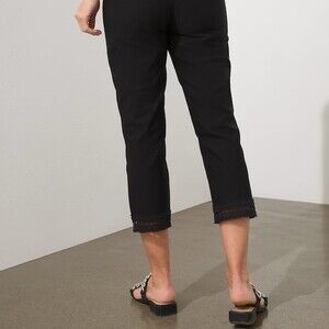 Chico’s Brigitte Fringe Hem Slim Crops Black. Size 0